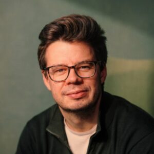 Dr. Marc Warner
